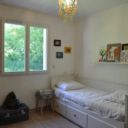 Proche Lac Avec Jardin 290193