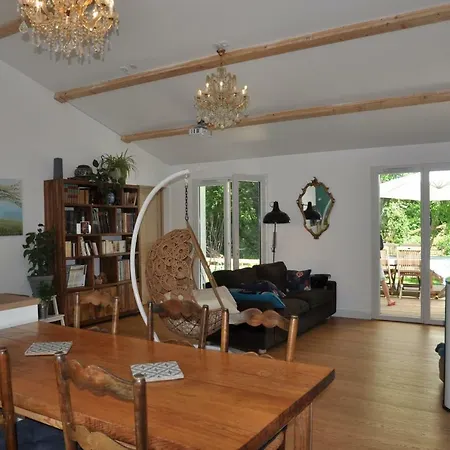 Proche Lac Avec Jardin 290193